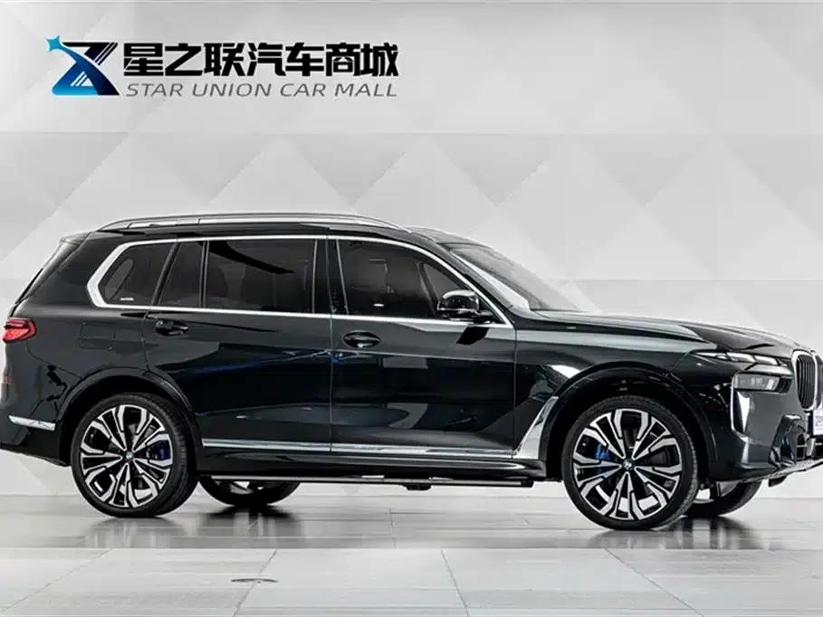 2023 BMW X7 M60i xDrive M60i — миниатюра 5
