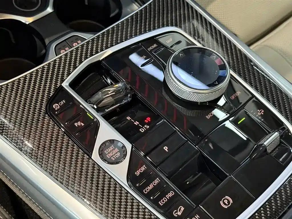 2023 BMW X7 M60i xDrive M60i — миниатюра 11