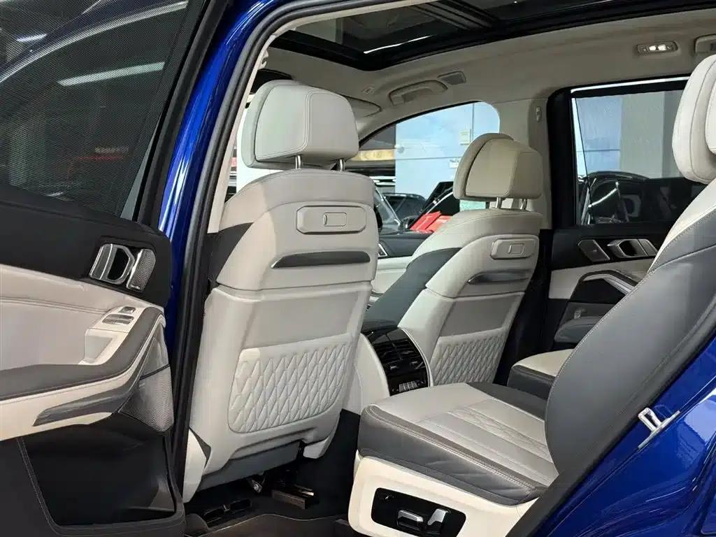2023 BMW X7 M60i xDrive M60i — миниатюра 15