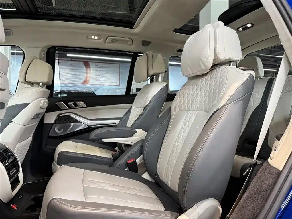 2023 BMW X7 M60i xDrive M60i — миниатюра 18