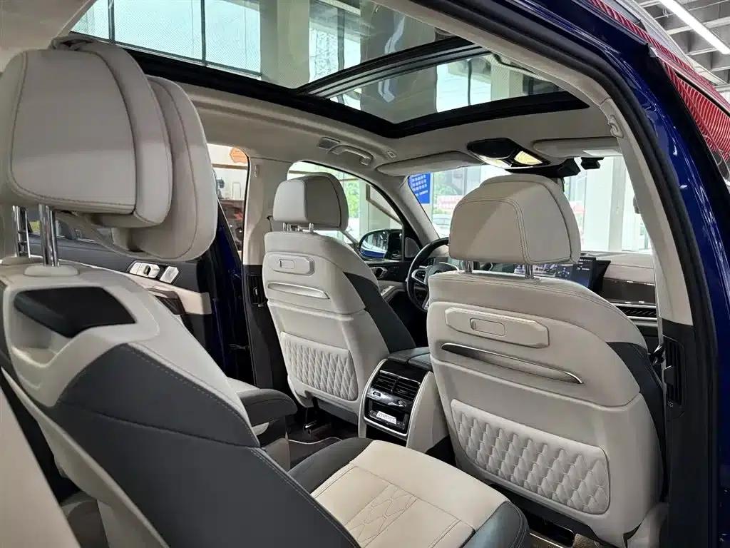 2023 BMW X7 M60i xDrive M60i — миниатюра 19