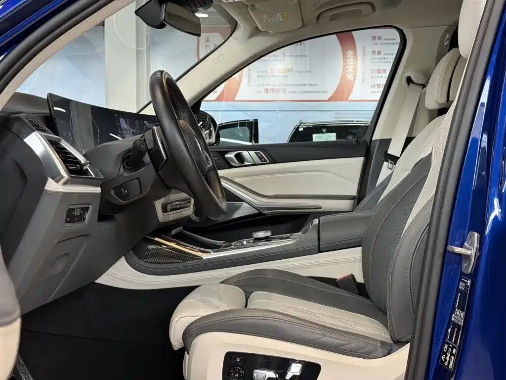 2023 BMW X7 M60i xDrive M60i — миниатюра 24