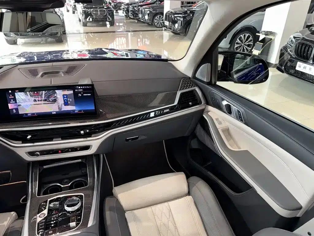 2023 BMW X7 M60i xDrive M60i — миниатюра 10