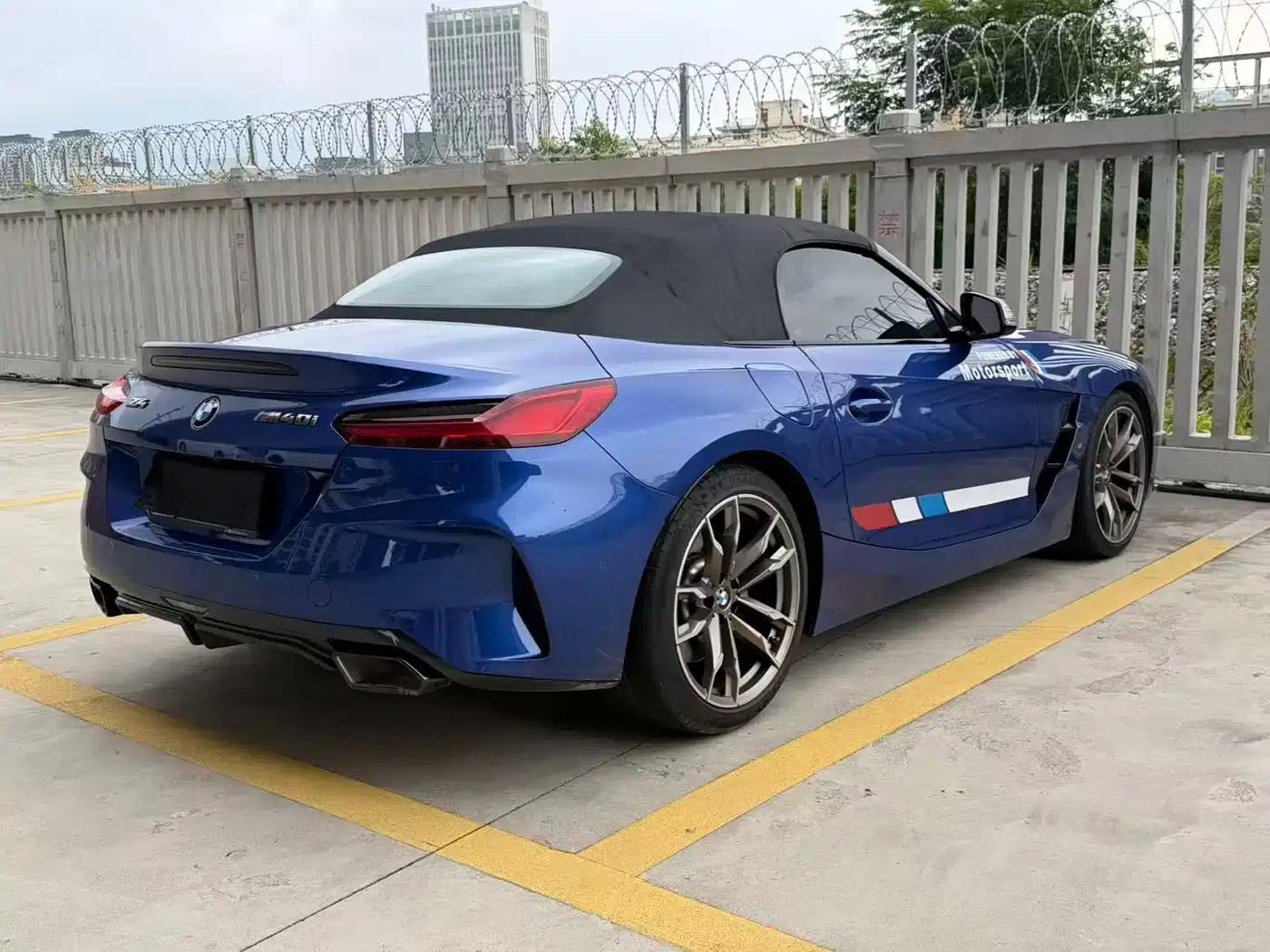 2023 BMW Z4 M40i M Sport Performance Edition — миниатюра 13