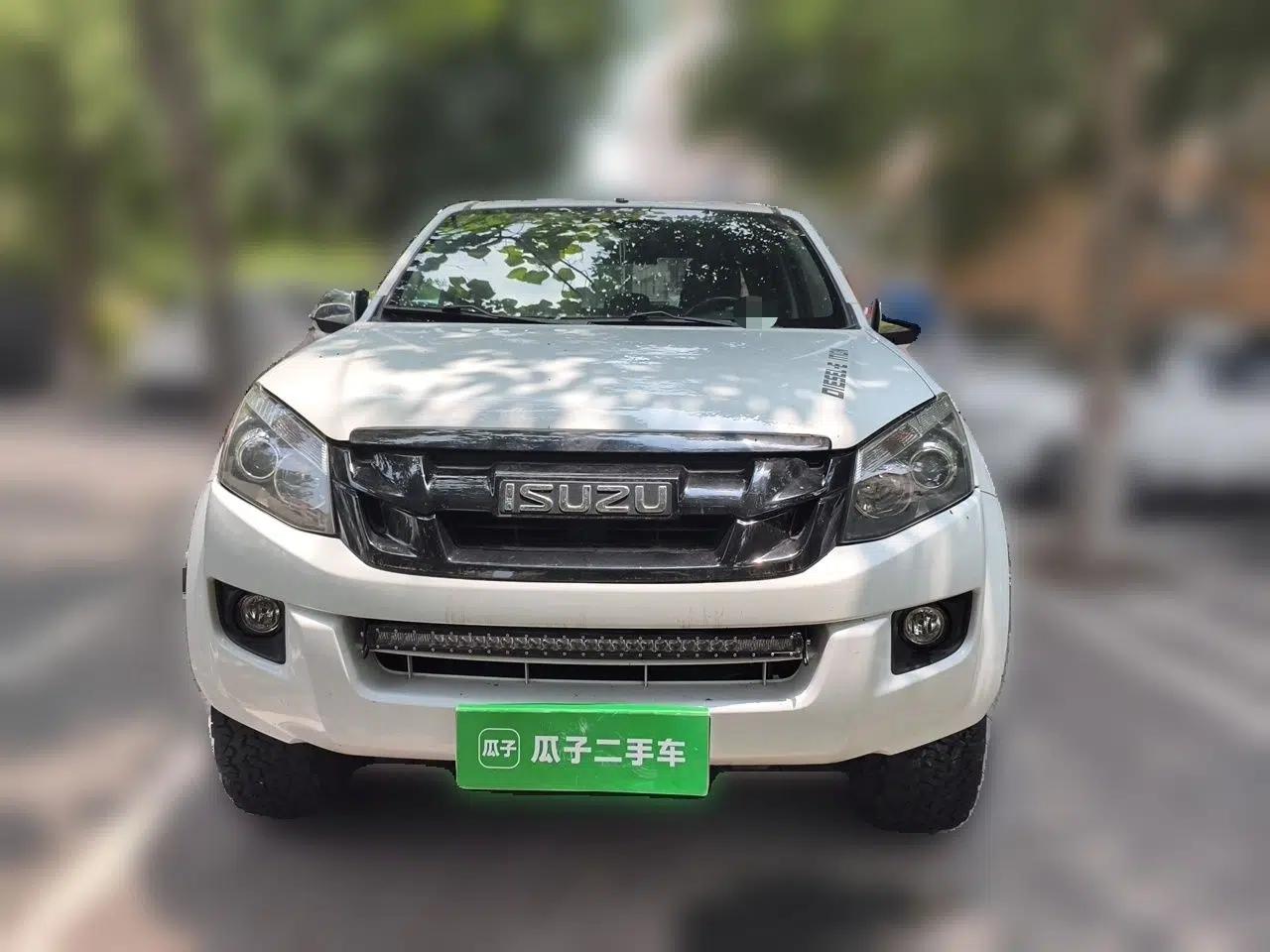Isuzu D-MAX 2018 3.0T Two-Wheel Drive Automatic Elite Version 4JJ1-TC HI — миниатюра 2