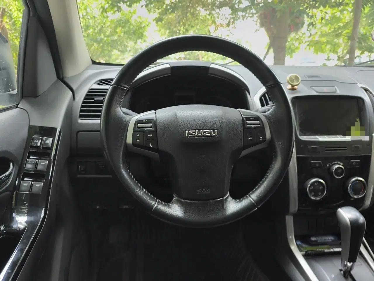 Isuzu D-MAX 2018 3.0T Two-Wheel Drive Automatic Elite Version 4JJ1-TC HI — миниатюра 10