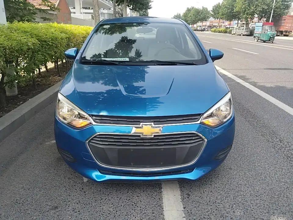 Chevrolet Lova RV 2016 1.5L Automatic Comfort Edition — миниатюра 2
