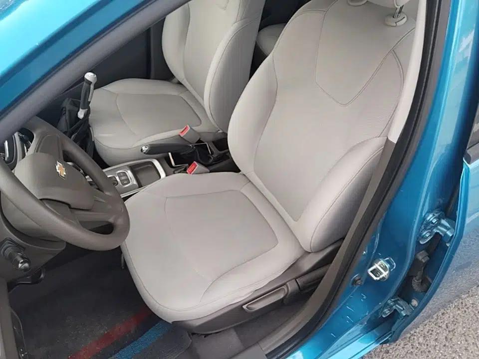 Chevrolet Lova RV 2016 1.5L Automatic Comfort Edition — миниатюра 17
