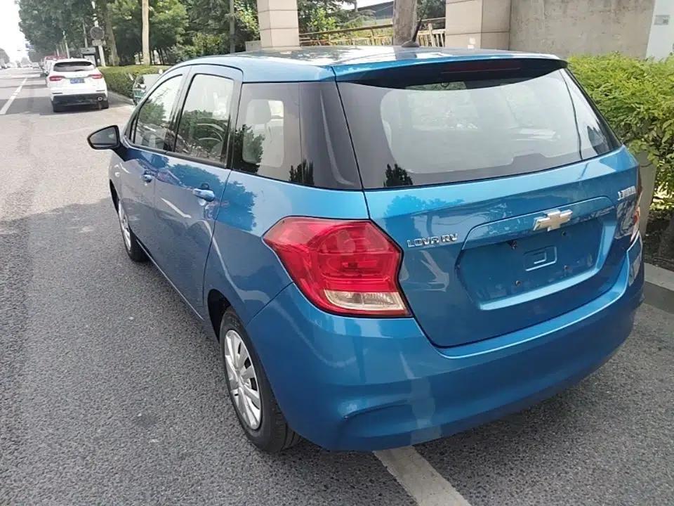 Chevrolet Lova RV 2016 1.5L Automatic Comfort Edition — миниатюра 4