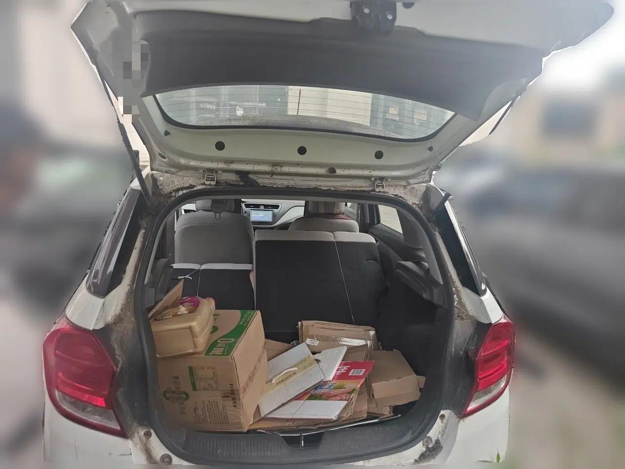 Chevrolet Lova RV 2016 1.5L Automatic Comfort Edition — миниатюра 19