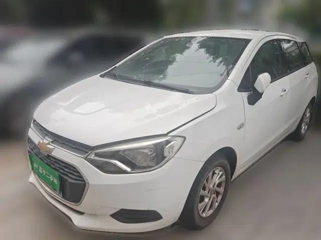 Chevrolet Lova RV 2016 1.5L Automatic Comfort Edition