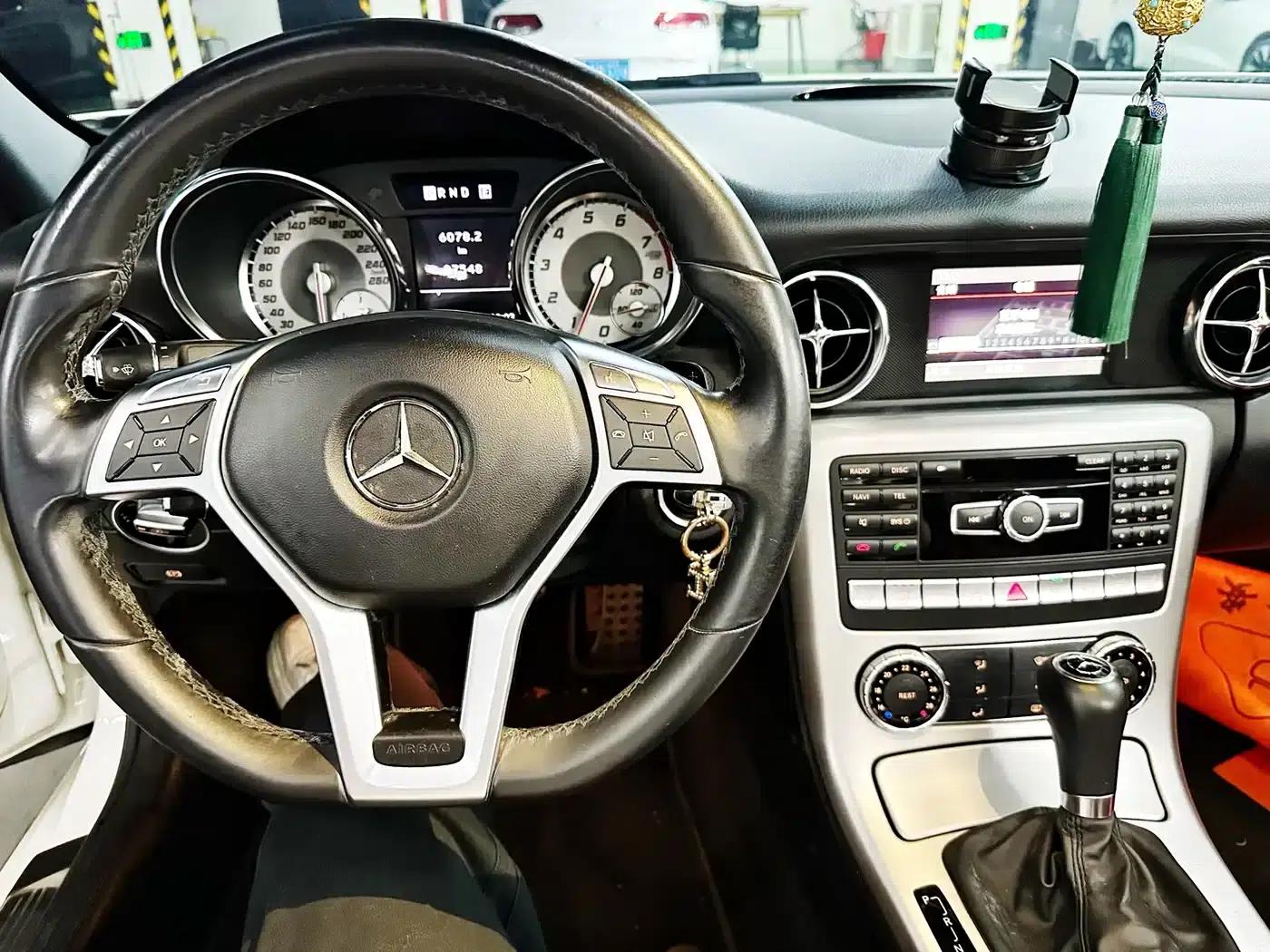 Mercedes-Benz SLK-Class 2011 SLK 200 Luxury Sport — миниатюра 12