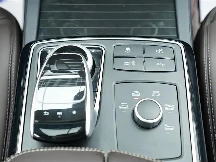 2017 Mercedes-Benz GLS AMG 63 4MATIC — миниатюра 22