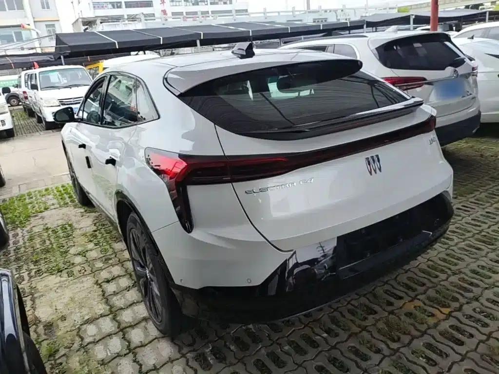 Buick E4 2023 GS Edition — миниатюра 5