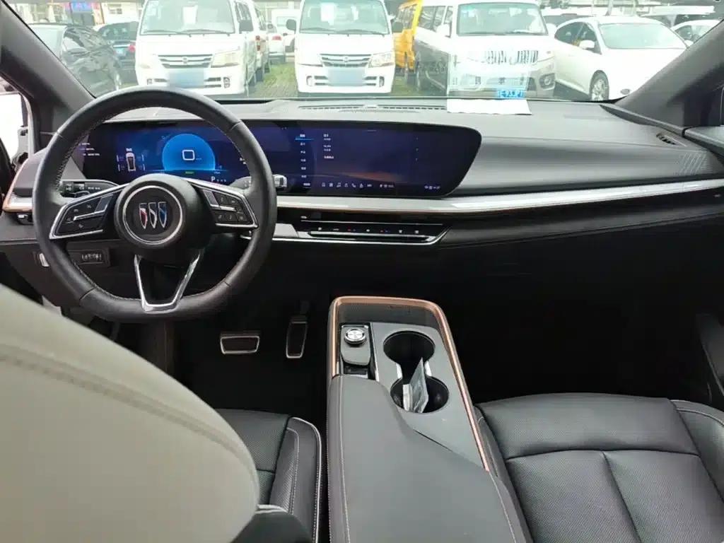 Buick E4 2023 GS Edition — миниатюра 10