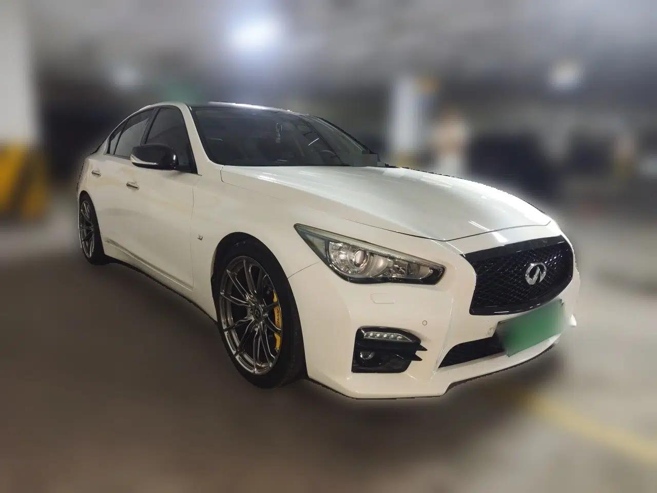 Infiniti Q50 2014 3.7L Luxury Sport Edition — миниатюра 3