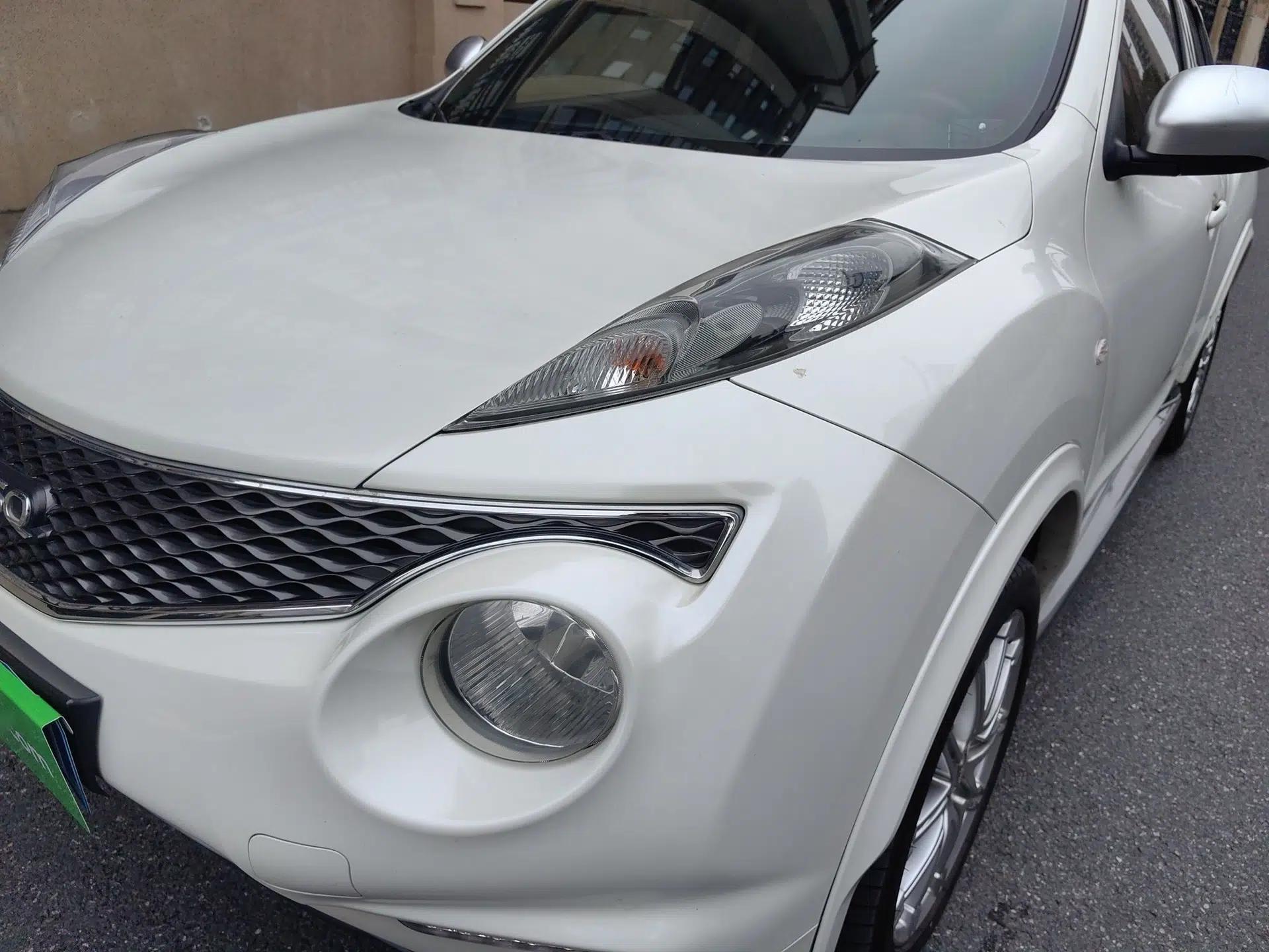 Infiniti ESQ 2014 1.6L Luxury Edition — миниатюра 8