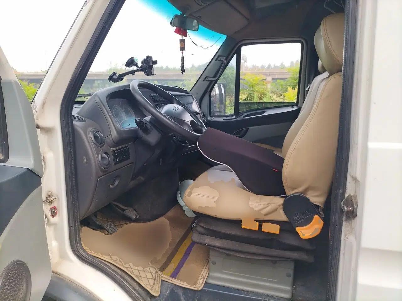 Iveco Power Daily 2012 2.5T-A32 Base Version — миниатюра 16