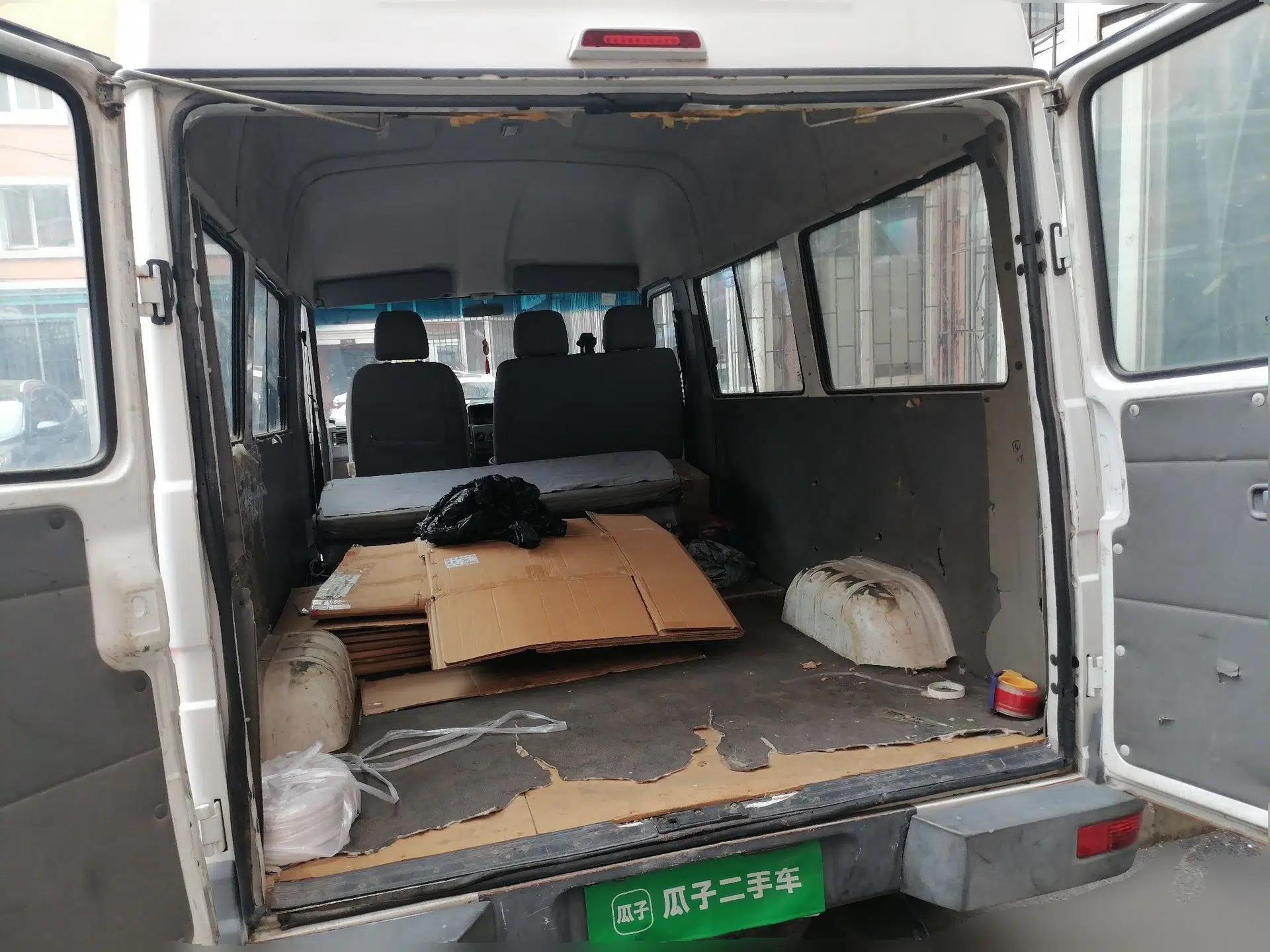 Iveco Daily 2017 2.5T A35 Low-Roof 5-7 Seater Passenger Van 47Z5 — миниатюра 19