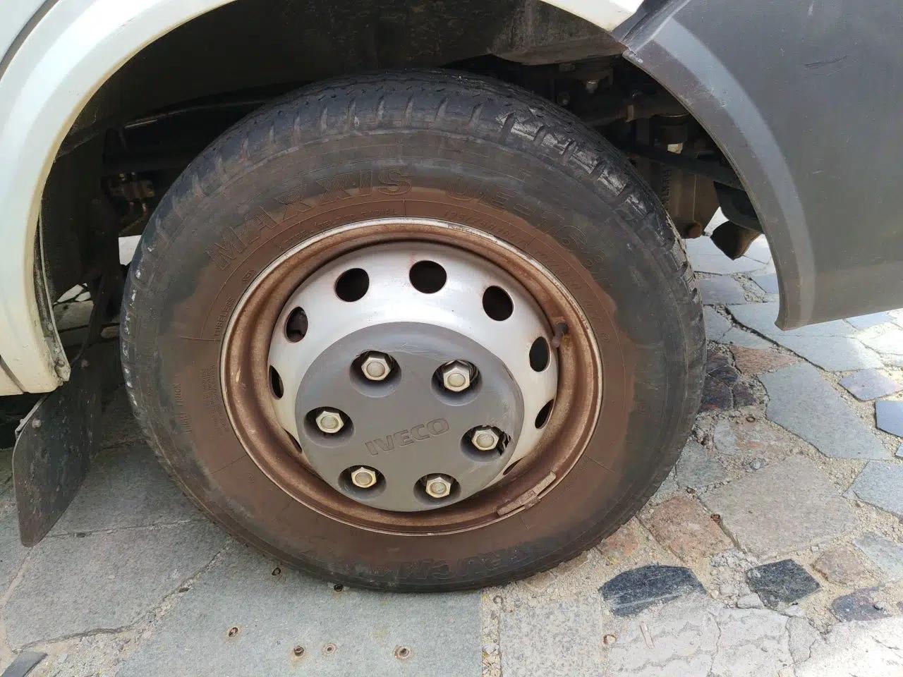 Iveco Daily Iveco, 2.8 diesel, manual, 3 seats — миниатюра 8