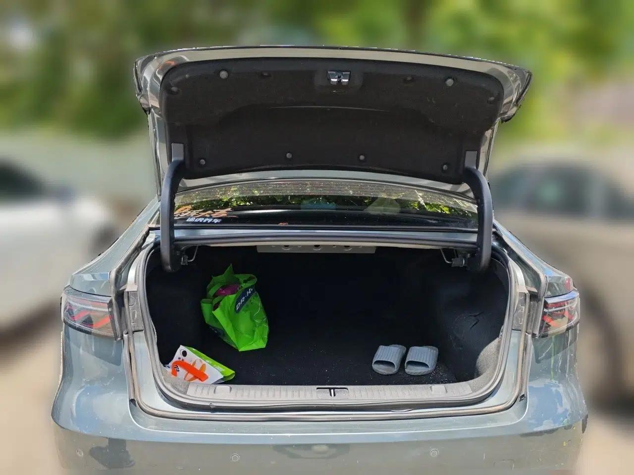 Chery Fengyun A8L 2025 1.5 TGDI 145 km Standard Version — миниатюра 19