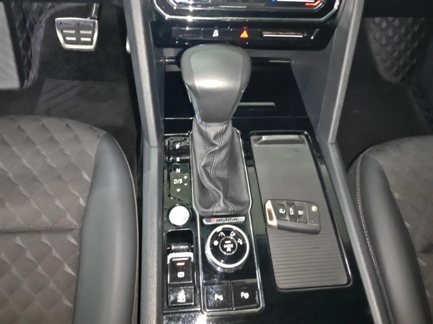 Volkswagen Teramont X 2019 380TSI Four-Wheel Drive Luxury Edition — миниатюра 16