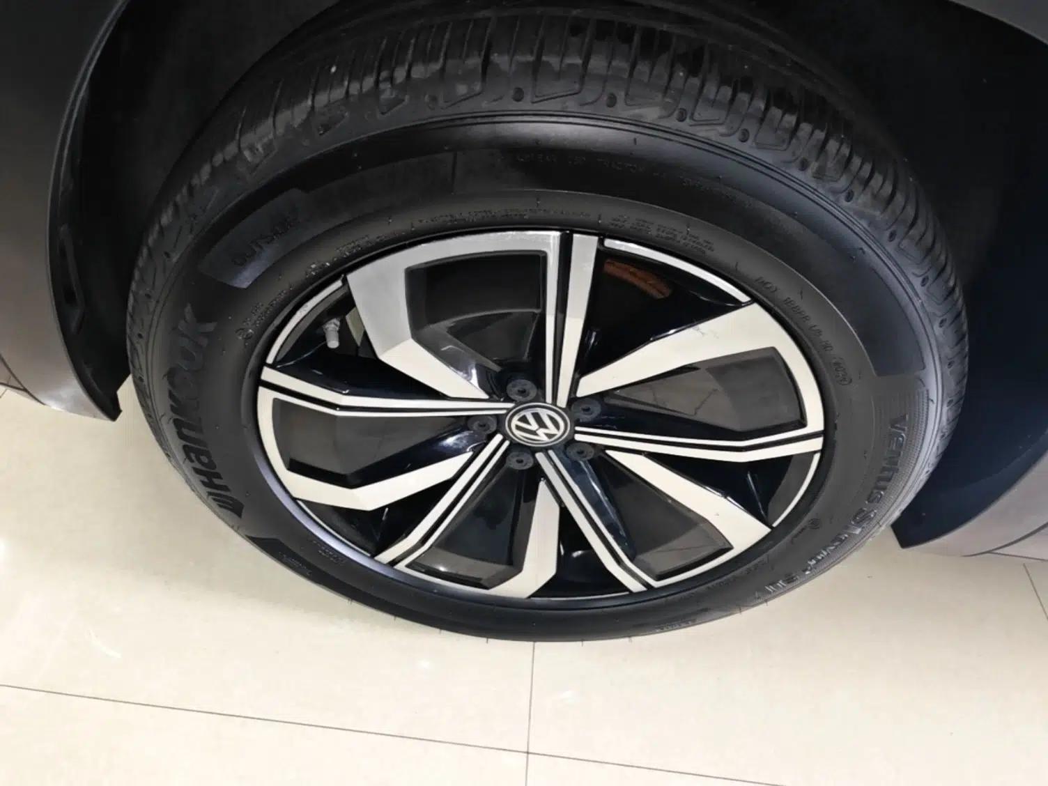 Volkswagen Teramont X 2019 380TSI Four-Wheel Drive Luxury Edition — миниатюра 10