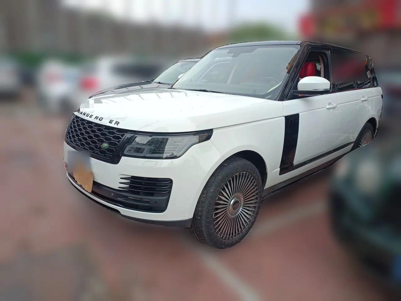 Land Rover Range Vogue 2015 3.0T SE Gasoline U.S.-Spec Executive Edition — миниатюра 1