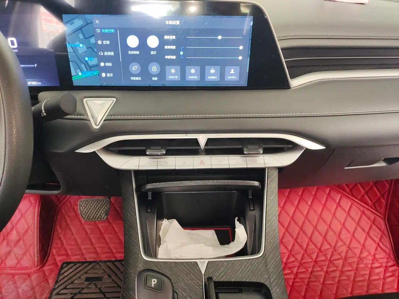 Venucia V 2022 260T Black Horse Edition · Idol — миниатюра 13