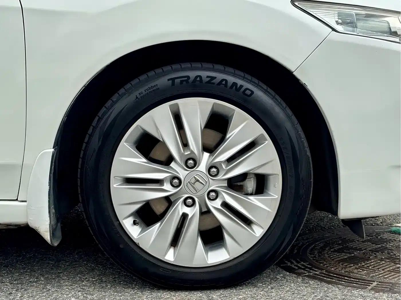 Spirior 2013 2.4L Premium Edition — миниатюра 16