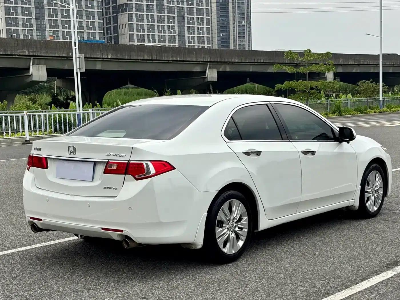 Spirior 2013 2.4L Premium Edition — миниатюра 5