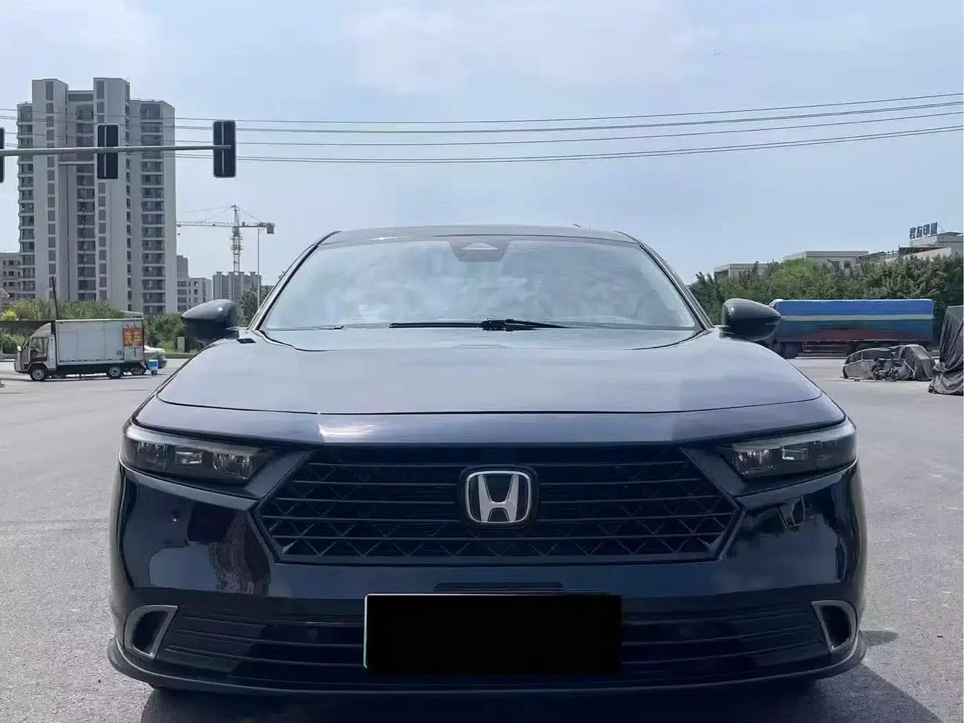 Accord PHEV 2023 2.0L e:PHEV Premium Edition — миниатюра 2