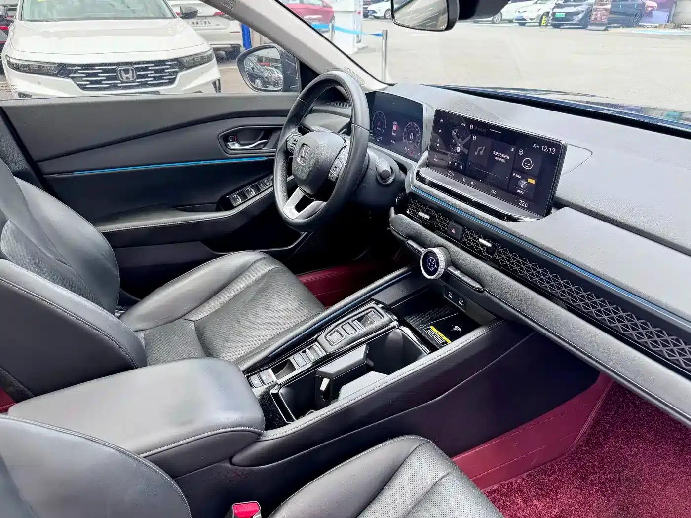 Accord PHEV 2023 2.0L e:PHEV Premium Edition — миниатюра 14
