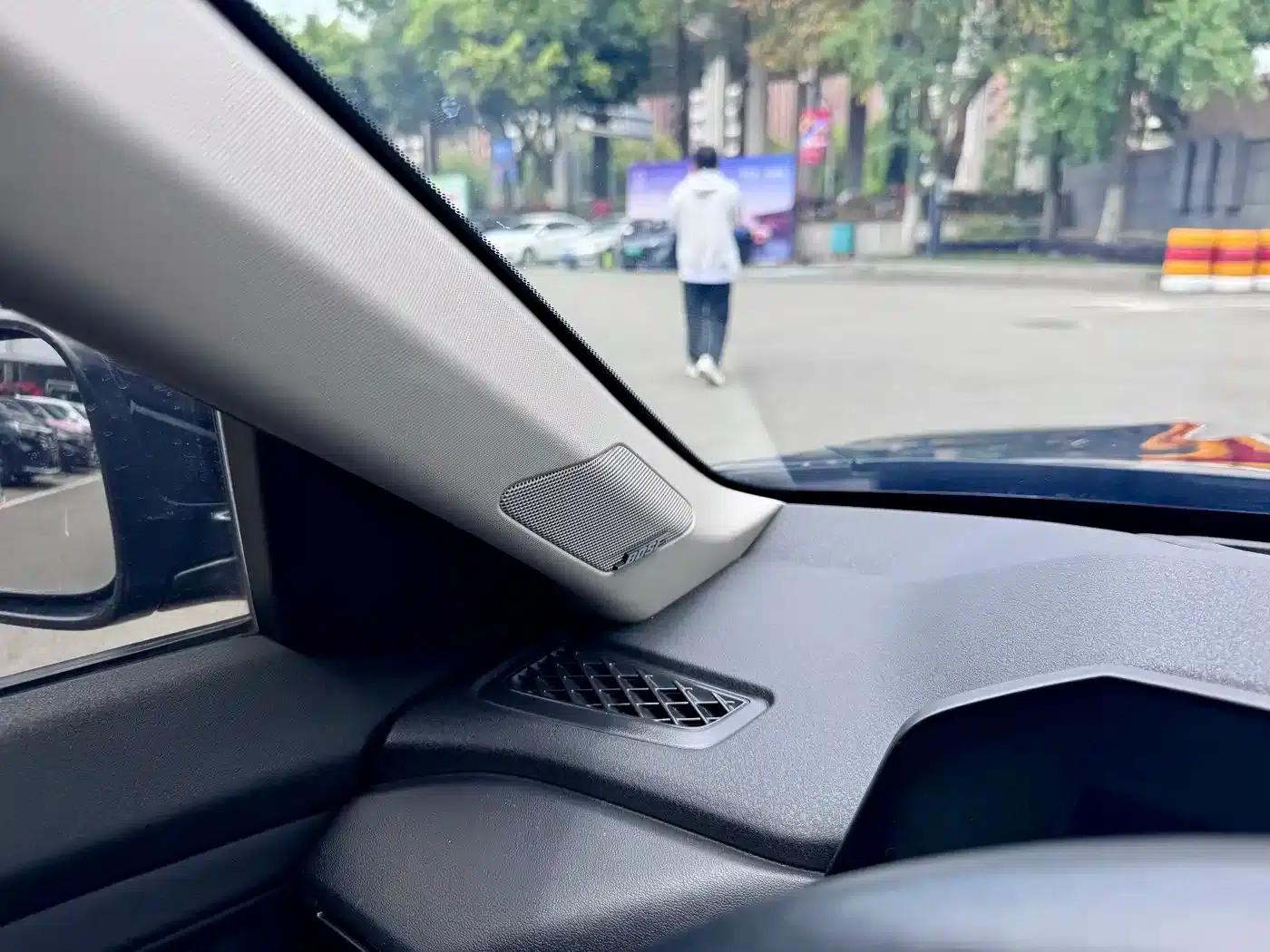 Accord PHEV 2023 2.0L e:PHEV Premium Edition — миниатюра 16