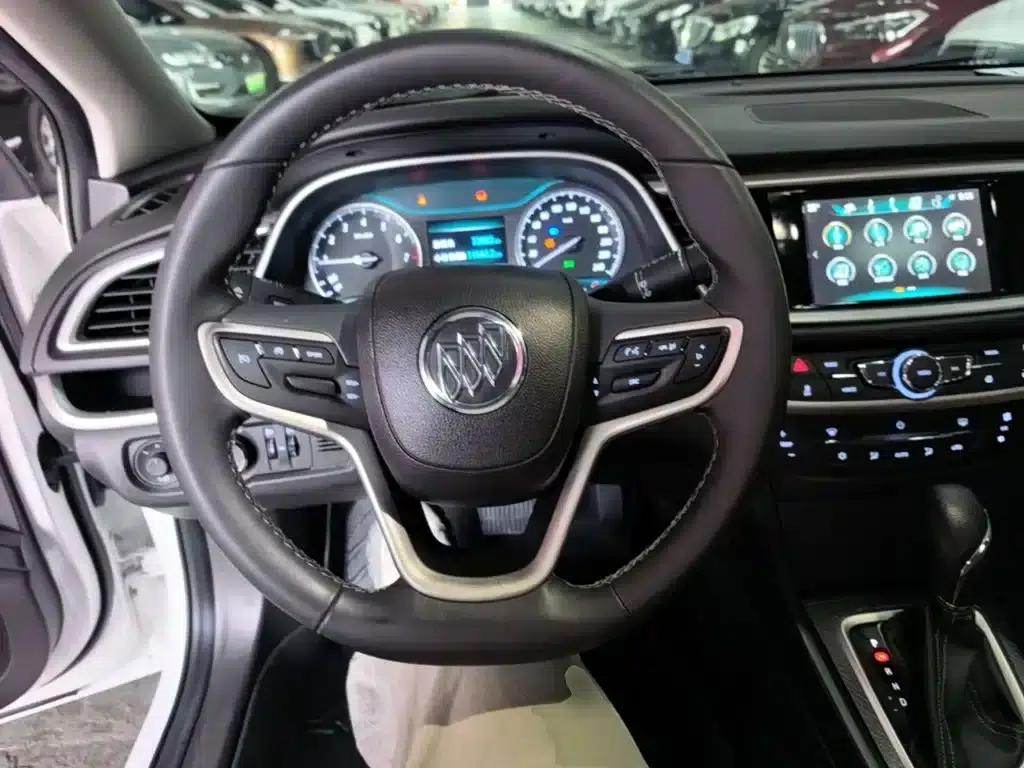 Buick Verano 2019 18T Automatic Connected Flagship Model (National V Emission Standard) — миниатюра 11