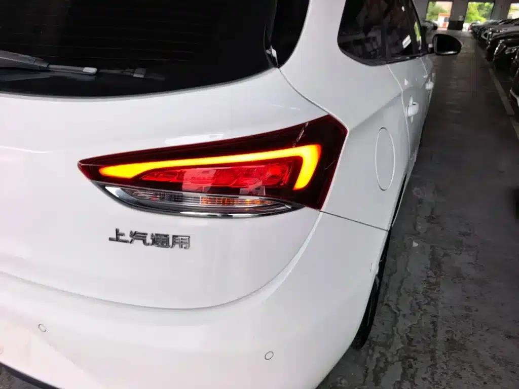 Buick Verano 2019 18T Automatic Connected Flagship Model (National V Emission Standard) — миниатюра 8