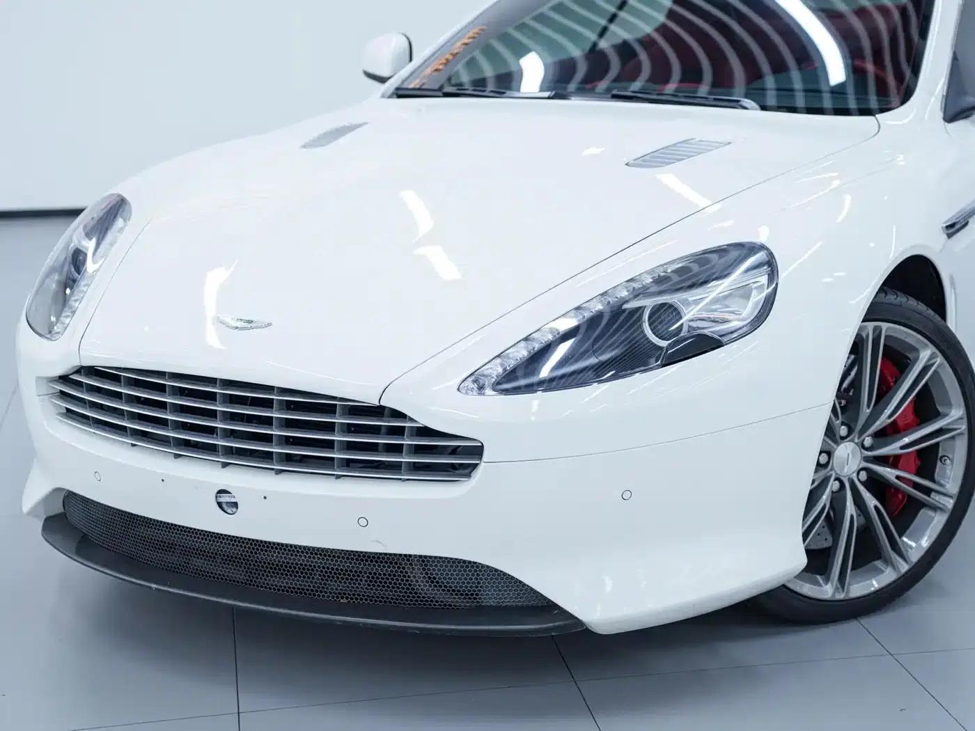 Aston Martin DB9 2013 6.0L Coupe — миниатюра 3