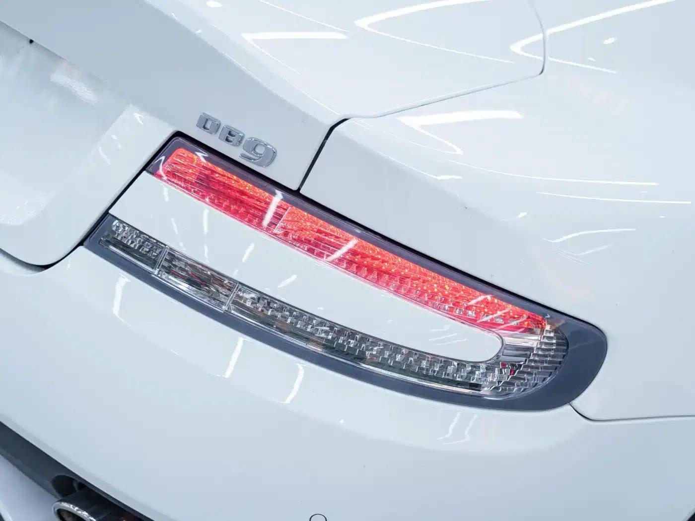 Aston Martin DB9 2013 6.0L Coupe — миниатюра 5
