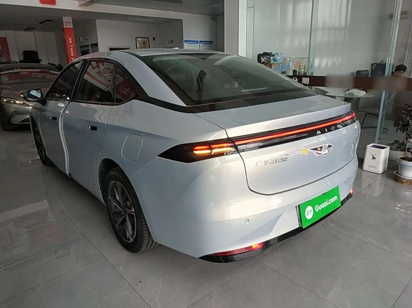 AION S MAX 2024 70 Star Edition 54.6 kWh — миниатюра 4