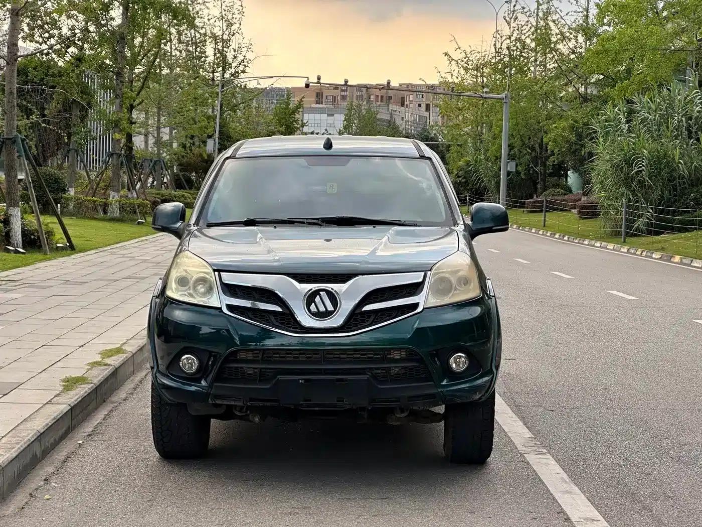 Tunland 2012 2.8T Diesel 4WD Basic Model ISF2.8 — миниатюра 2