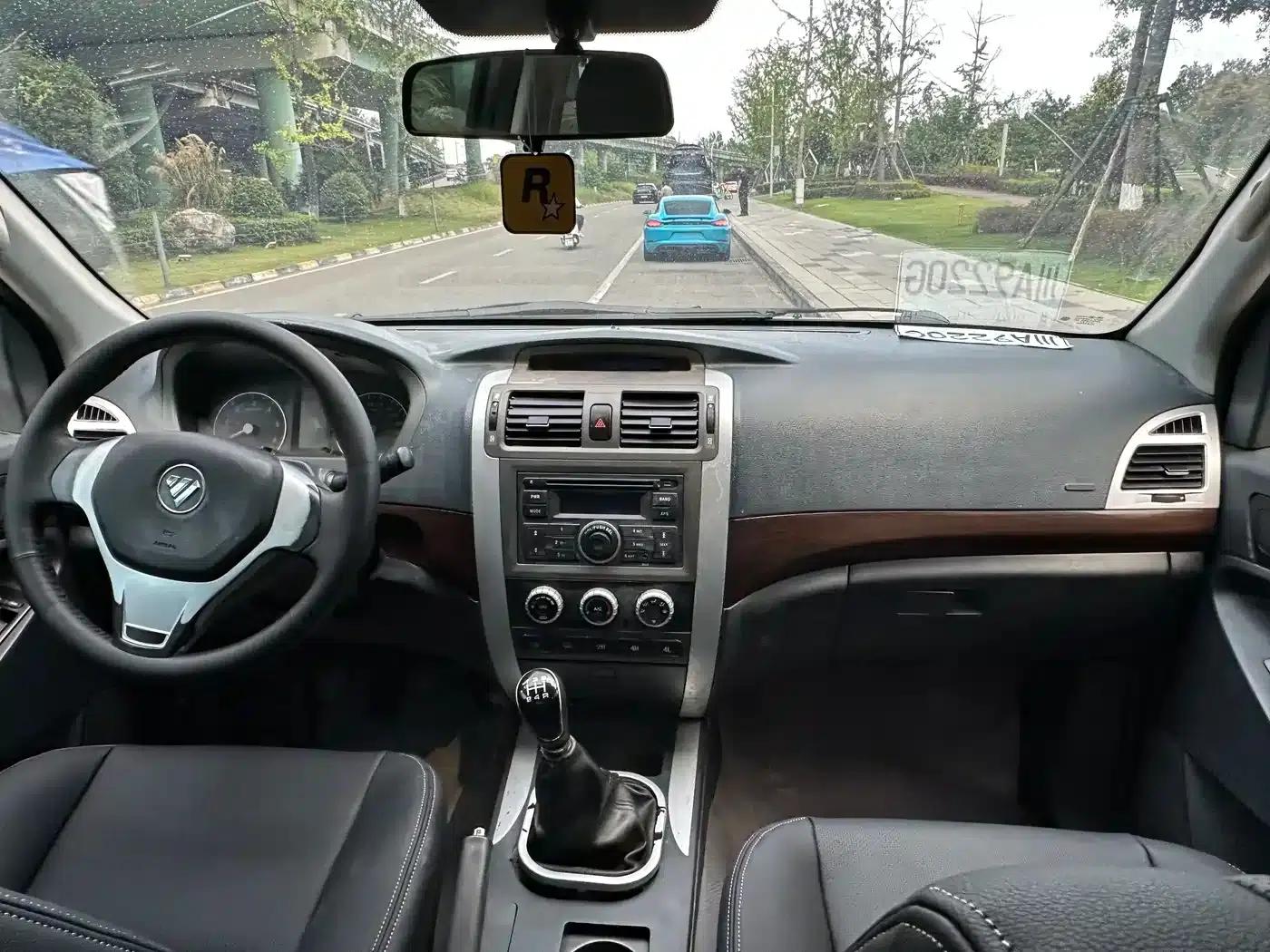 Tunland 2012 2.8T Diesel 4WD Basic Model ISF2.8 — миниатюра 6
