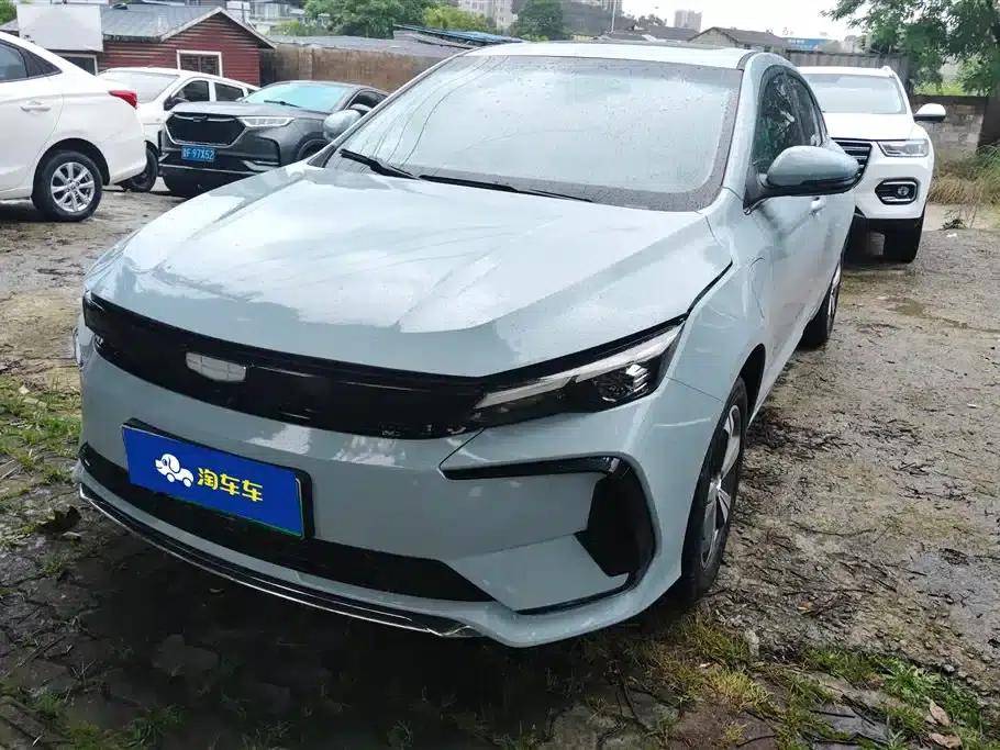 Geely Emgrand L HiP 2024 Dragon Edition 1.5TD-DHT Pro 100KM Superior Model — миниатюра 1