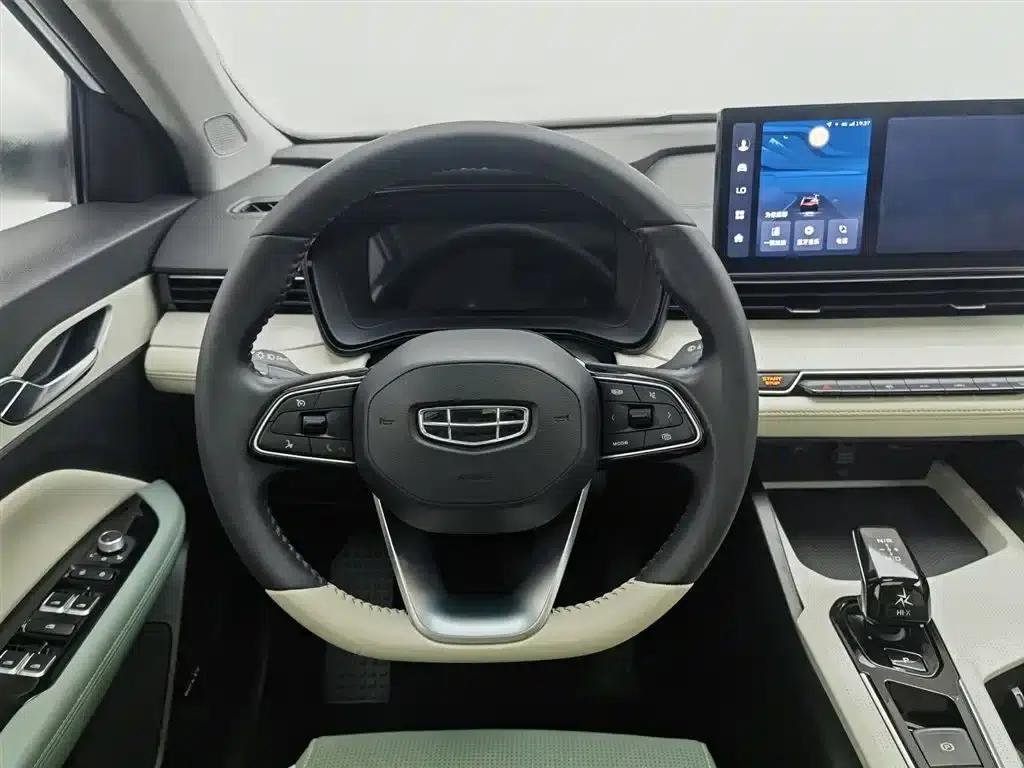 Geely Emgrand L HiP 2022 1.5TD-DHT Pro 100KM Super Speed — миниатюра 11