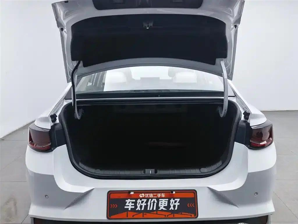 Geely Emgrand L HiP 2022 1.5TD-DHT Pro 100KM Super Speed — миниатюра 16