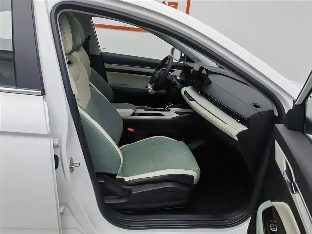 Geely Emgrand L HiP 2022 1.5TD-DHT Pro 100KM Super Speed — миниатюра 23