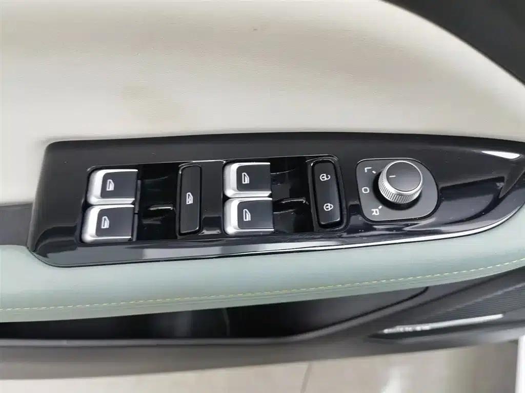 Geely Emgrand L HiP 2022 1.5TD-DHT Pro 100KM Super Speed — миниатюра 9