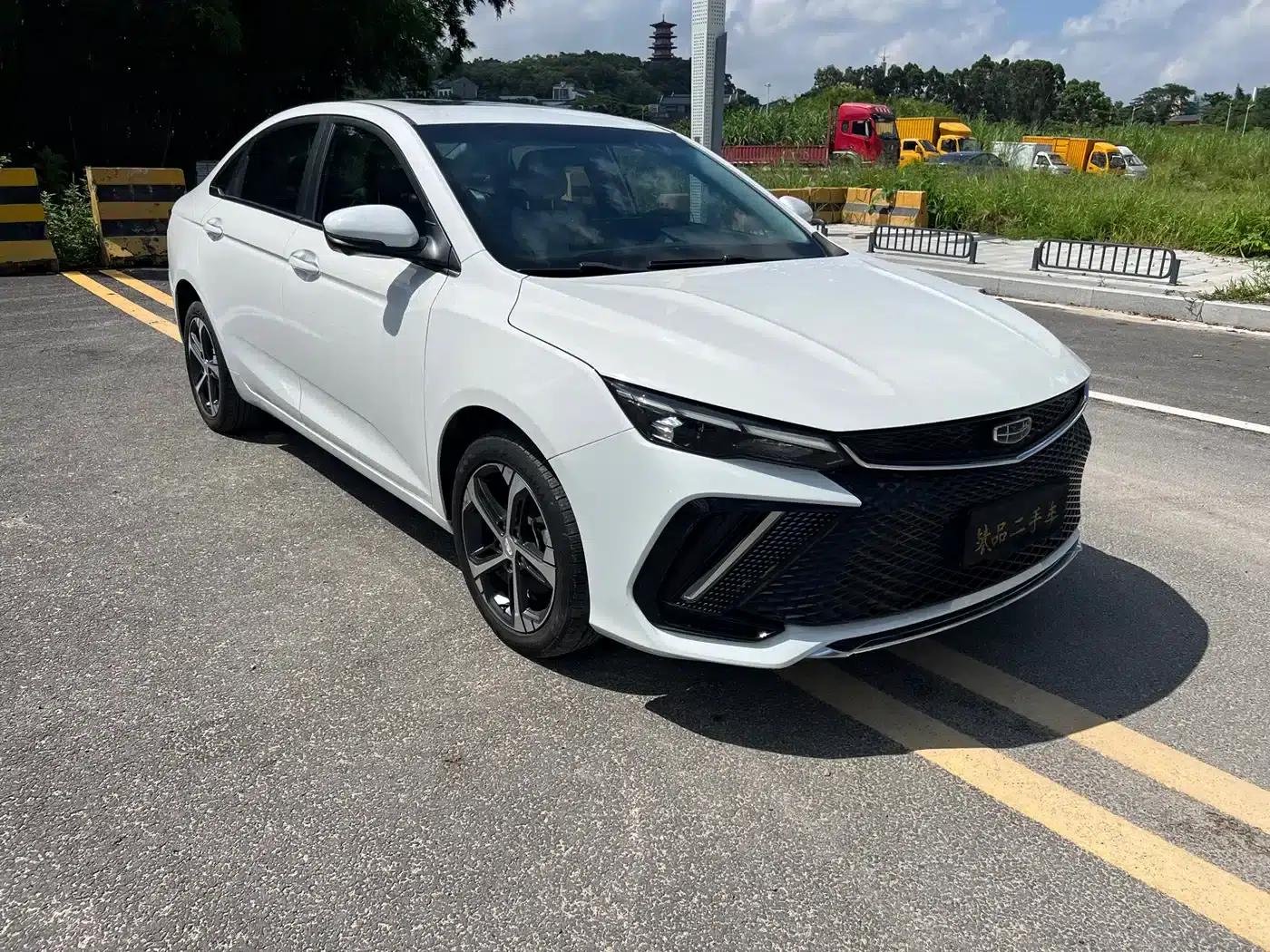 Geely Emgrand L 2022 1.4T CVT Flagship Edition — миниатюра 3