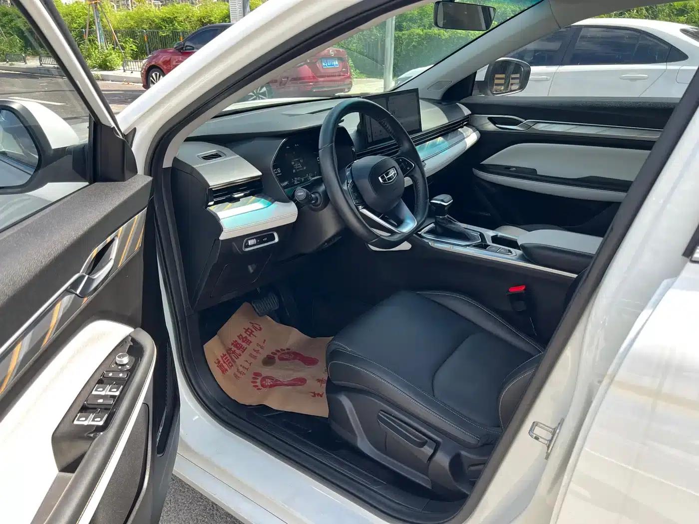 Geely Emgrand L 2022 1.4T CVT Flagship Edition — миниатюра 5