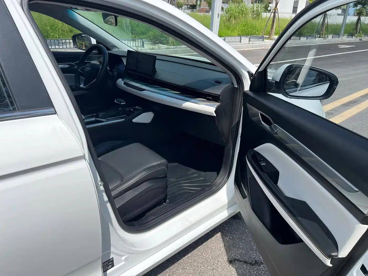 Geely Emgrand L 2022 1.4T CVT Flagship Edition — миниатюра 7