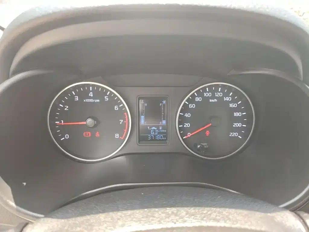 Kia K2 2017 1.4L Manual Smart Fashion Edition — миниатюра 12